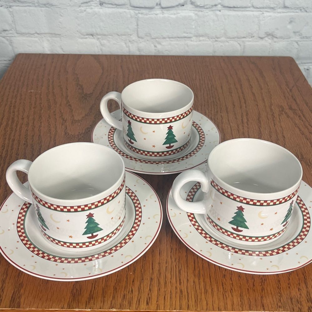 VTG - Debbie Mumm Magic of Santa Cup & Saucer - Christmas Holiday Table 3 sets